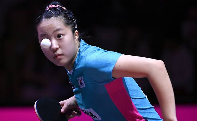 여자 탁구국가대표 신유빈이 세계탁구선수권 단식 128강서 4-0 완승을 거뒀다.(대한탁구협회 제공)