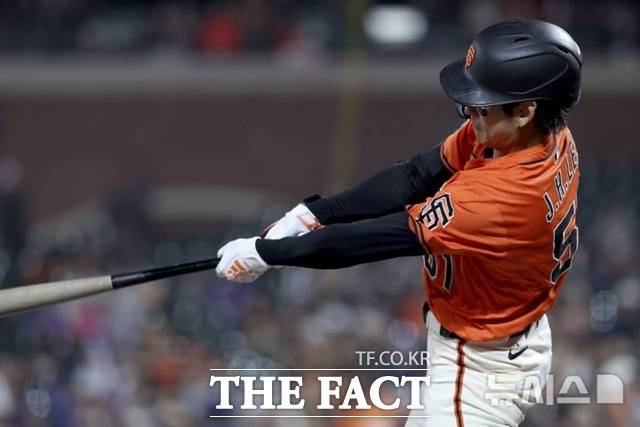 이정후가 17일(한국시간) 애슬레틱스전서 5타수 2안타를 기록, 최근 떨어진 타격감을 되찾았다. /뉴시스