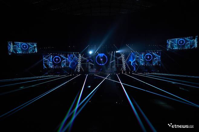 지난 16일 서울 구로구 고척스카이돔에서는 '이세계 페스티벌 2025' 1일차 공연이 열렸다. (사진=패러블엔터테인먼트 제공)