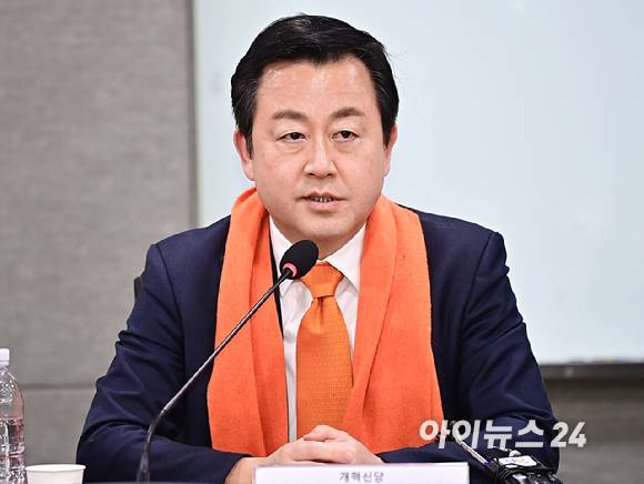 김용남 개혁신당 정책위의장이 7일 오후 서울 여의도 국회 의원회관에서 열린 제3지대 대통합 위한 통합공관위 추진회의에서 발언하고 있다. 2024.2. 7. [사진=곽영래 기자]