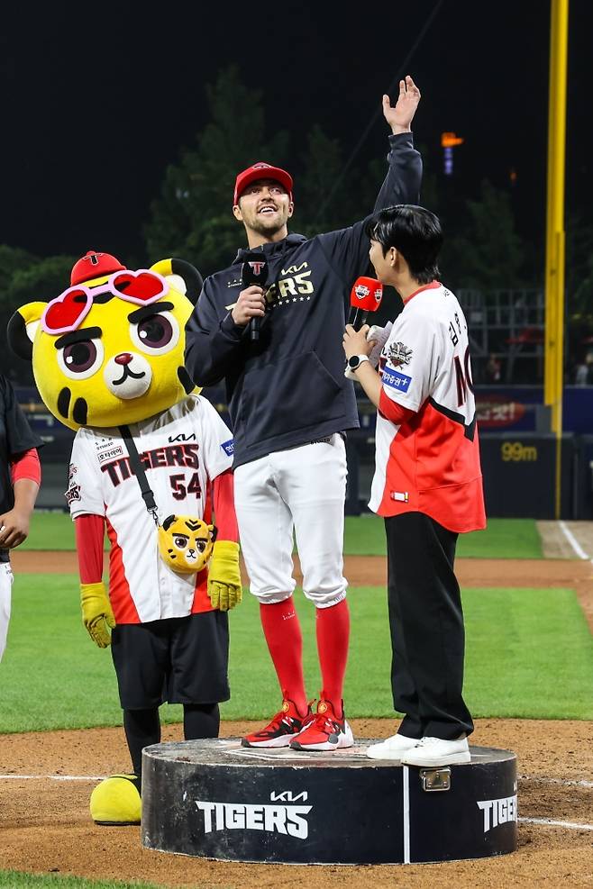 ▲17일 열린 KIA 타이거즈와 두산 베어스 더블헤더 1차전 선발투수로 나선 제임스 네일 [KIA 타이거즈]