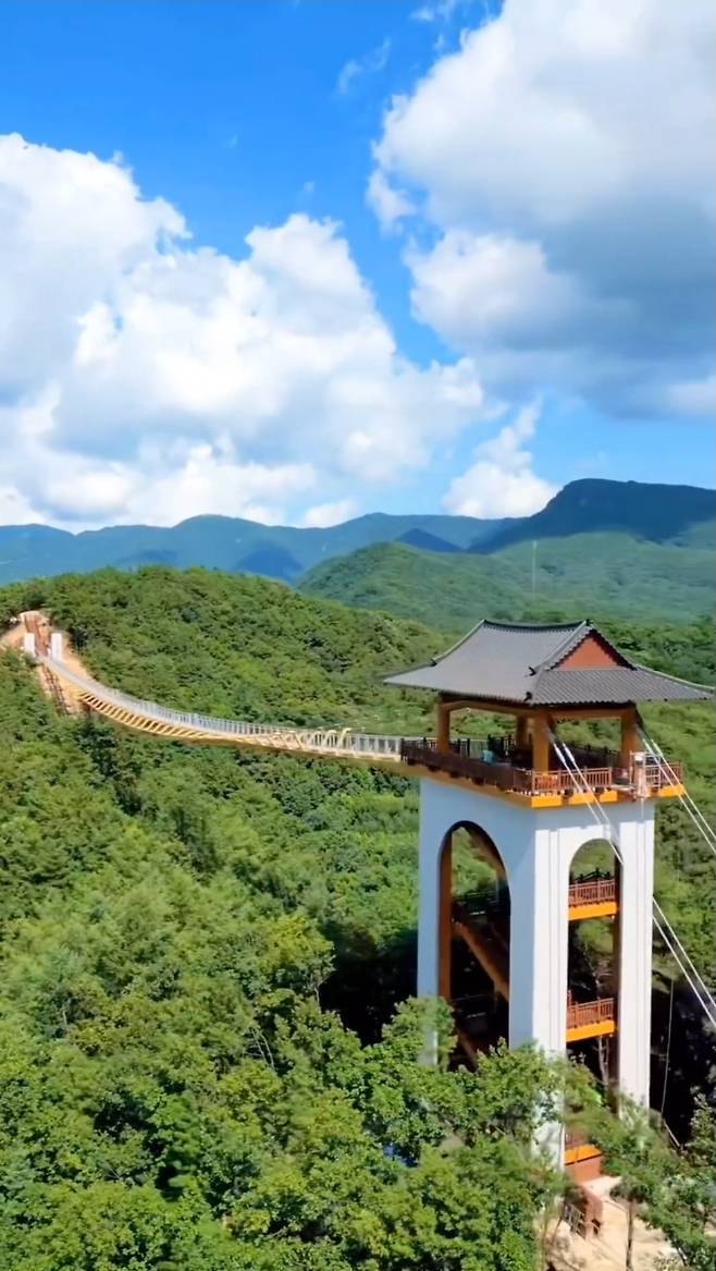 문경 여행 ‘신상’, 봉명산 한옥출렁다리