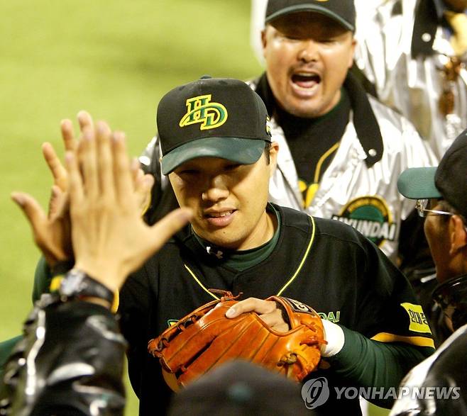 현역 시절 현대 유니콘스에서 1996년부터 2004년까지 뛰었던 박진만 삼성 라이온즈 감독. 사진 연합뉴스