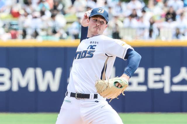 NC 다이노스 투수 라일리 톰슨이 18일 열린 키움 히어로즈와의 경기에서 역투하고 있다./NC 다이노스/