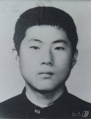 최후항쟁일인 1980년 5월 27일 전남도청에서 산화한 문재학 열사의 모습. (국립5·18민주묘지 제공. 재판매 및 DB 금지)
