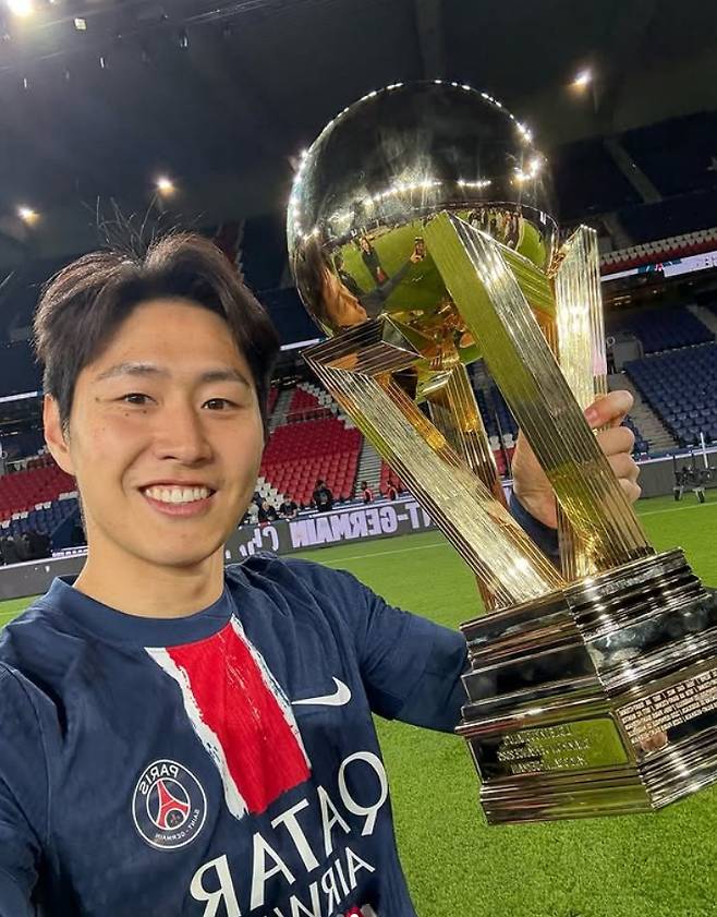 PSG 이강인이 SNS에서 우승을 인증했다. (이강인 인스타그램 캡처)