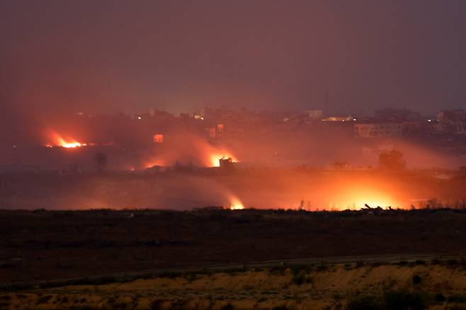 불타는 가자지구. 연합뉴스