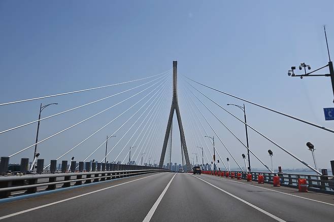 혼다 CR-V 하이브리드 4WD. 사진: 김학수 기자