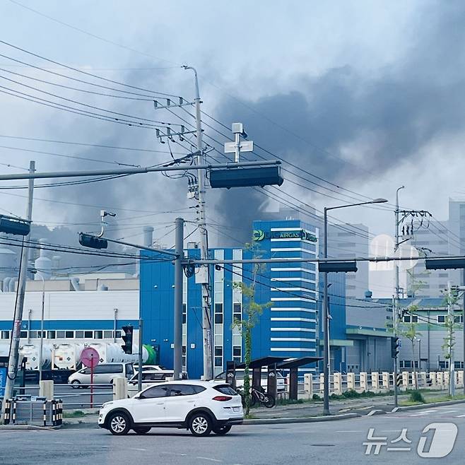 화재 현장. (경기도소방재난본부 제공. 재판매 및 DB 금지) 2025.5.19/뉴스1