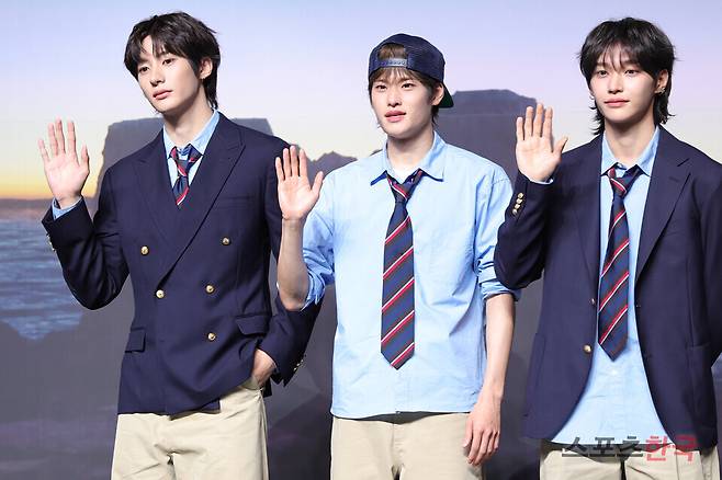 첫 정규 앨범 '오디세이(ODYSSEY)' 프레스 프리미어에 참석한 그룹 라이즈. ⓒ이혜영 기자 lhy@hankooki.com