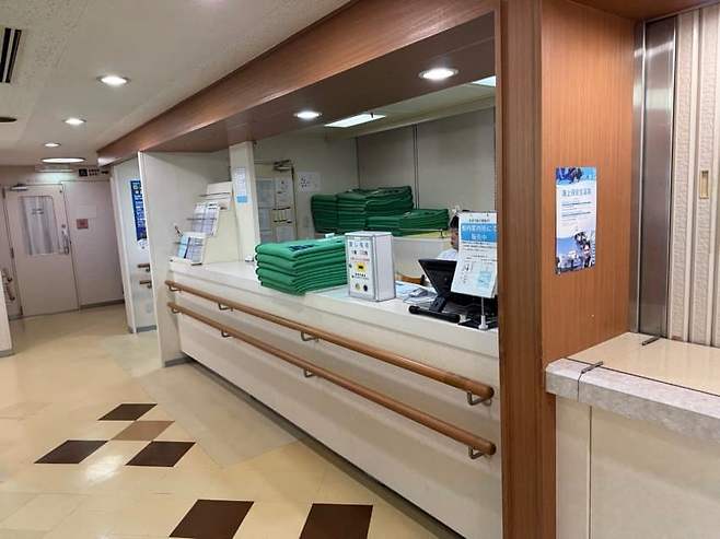 75eef104c3826f8523ecf7e6409c70658b1cc97196382923f01b541e1e925683b3ef59e4f9afad12a8e8b1fb73aabf49cc041edf