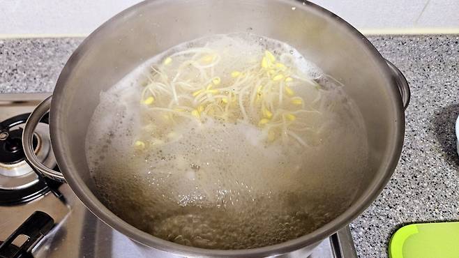 20250518_202153.jpg 저녁 코스트코 통 채끝등심 손질해서 냠냠