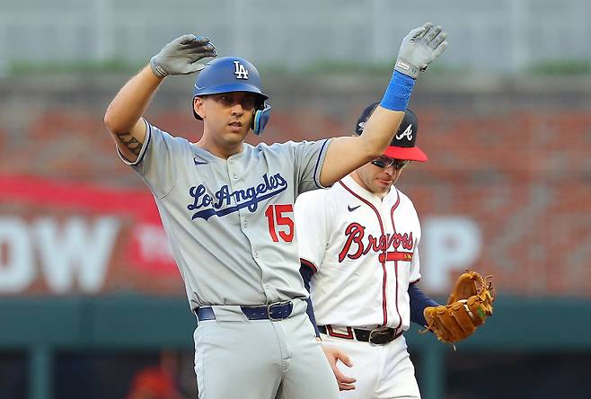 <yonhap photo-3138="">최근 LA 다저스와의 인연이 정리된 베테랑 포수 오스틴 반스. [AFP=연합뉴스]</yonhap>