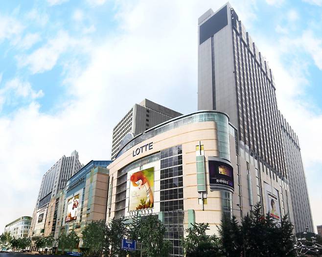 서울 소공동 롯데백화점 본점 전경.[사진출처=롯데쇼핑]