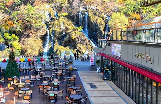 서울 서대문구 ‘카페(CAFE) 폭포’ 전경./사진=서울 서대문구