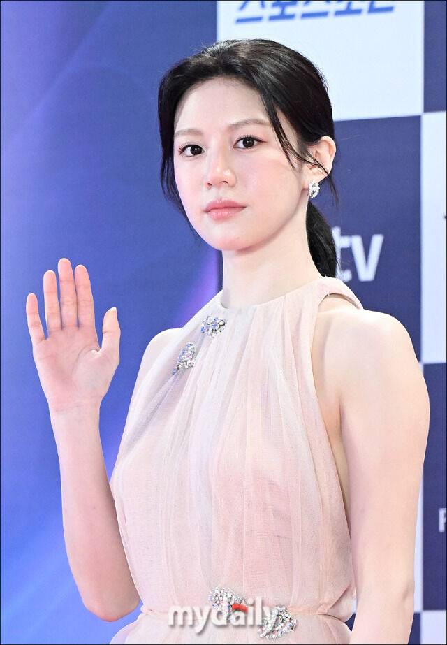 고윤정 / 마이데일리