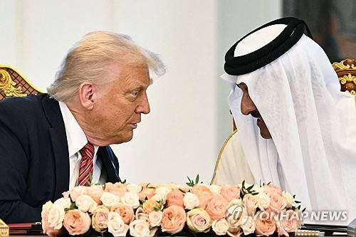 트럼프 미국 대통령과 알사니 카타르 국왕 [AFP 연합뉴스 자료사진]