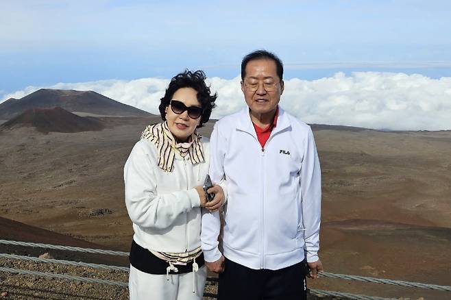 하와이에 머물고 있는 홍준표 전 대구시장. 홍준표 페이스북 캡처