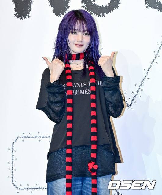 [OSEN=지형준 기자] 19일 오후 서울 역삼동 조선팰리스 강남에서 아이들 미니 8집 'We are' 기자간담회가 열렸다.'We are'에는 타이틀곡 'Good Thing', 선공개곡 'Girlfriend'를 비롯해 'Love Tease', 'Chain', 'Unstoppable', '그래도 돼요' 등 총 여섯 개의 트랙이 수록됐다. '우리'로 새로운 시작을 알리는 앨범답게 아이들 멤버 전원이 참여해 의미를 더했다.아이들 민니가 포즈를 취하고 있다. 2025.05.19 /jpnews@osen.co.kr