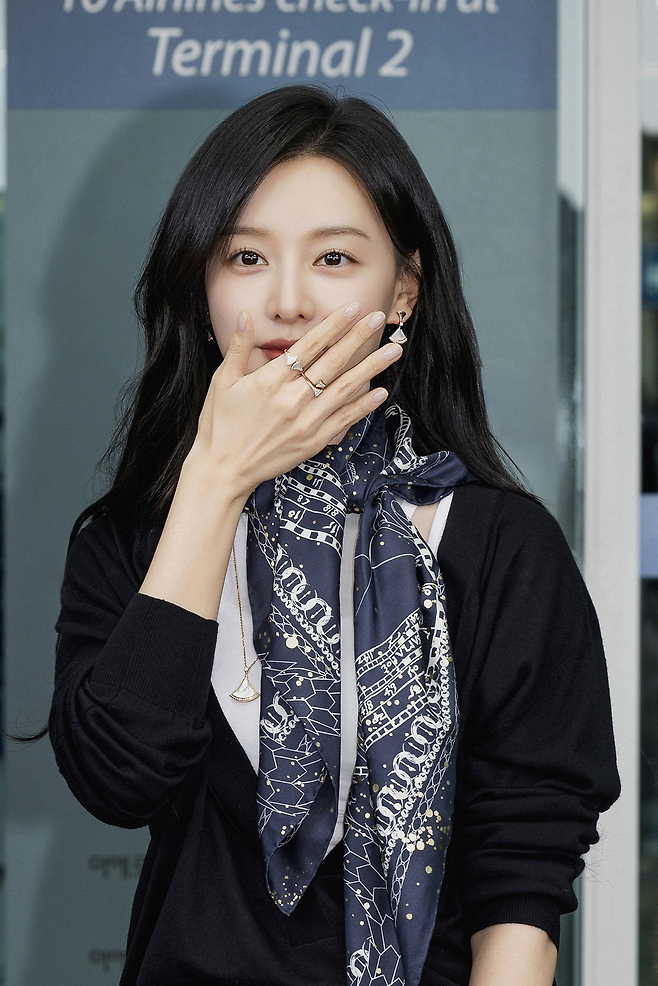 배우 김지원. 불가리 제공