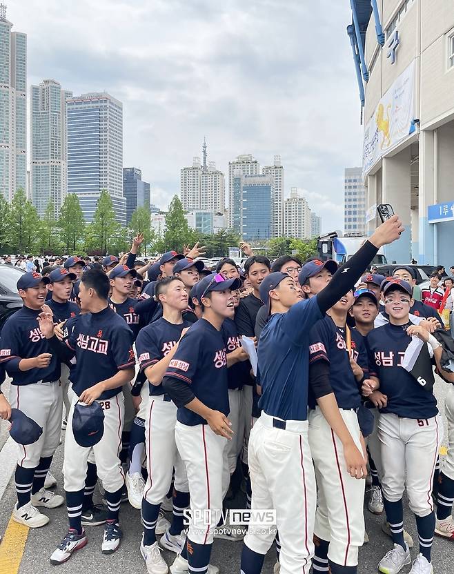 ▲ 성남고가 2016년 대통령배 이후 첫 결승 진출에 성공했다. ⓒ 신원철 기자