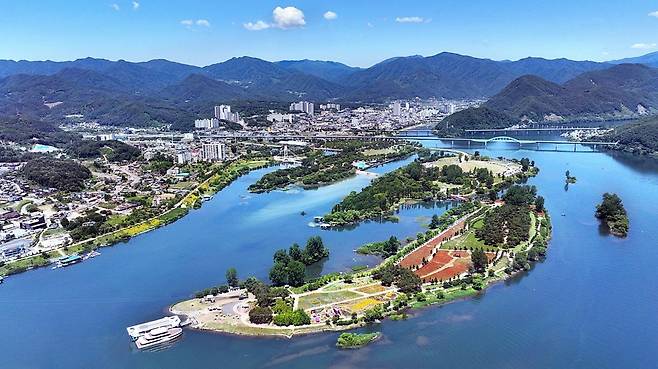 하늘에서 본 가평 자라섬 남도 꽃정원 [가평군 제공. 재판매 및 DB 금지]