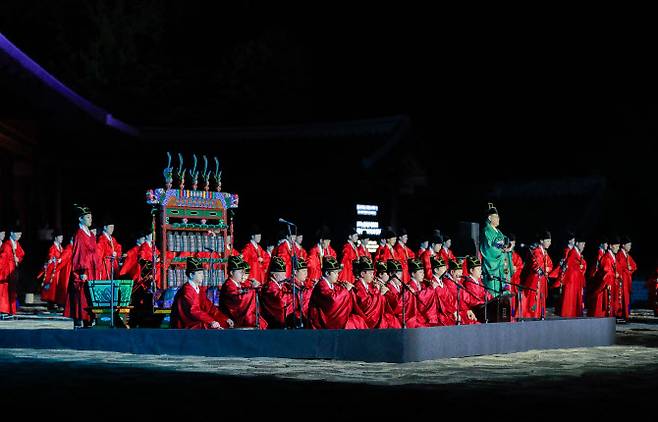 ‘2025 종묘제례악 야간공연’ 장면(사진=국가유산청 궁능유적본부)