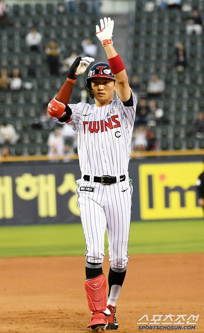 14일 잠실구장에서 열린 LG 트윈스와 키움 히어로즈의 경기. LG 박해민이 안타를 날린 뒤 환호하고 있다. 잠실=박재만 기자 pjm@sportschosun.com/2025.05.14/