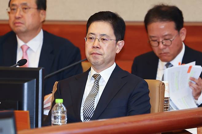 손준성 대구고검 차장(검사장)가 지난 13일 서울 종로구 헌법재판소에서 열린 고발사주 의혹 탄핵심판 첫 정식 변론기일에 출석해 있다. /뉴스1