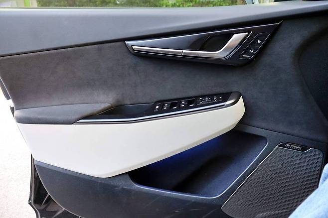 기아 더 뉴 EV6 도어 트림 / 출처=IT동아