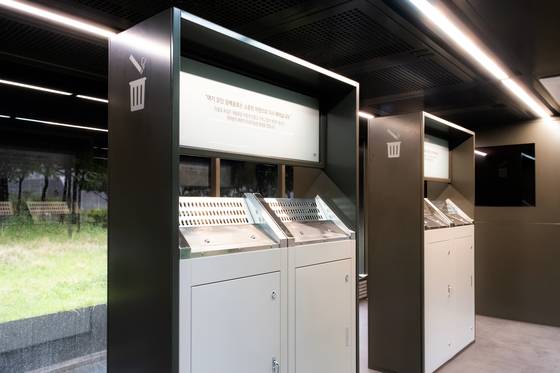 흡연부스 내부 모습. 사진 서울시