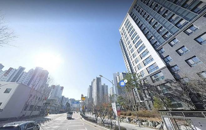 경기도 과천 아파트 밀집지. [사진 = 로드뷰]