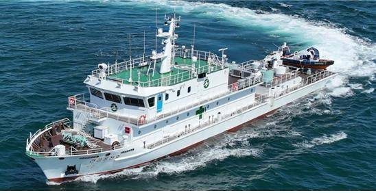 인천시 병원선 '건강옹진호'.  인천시