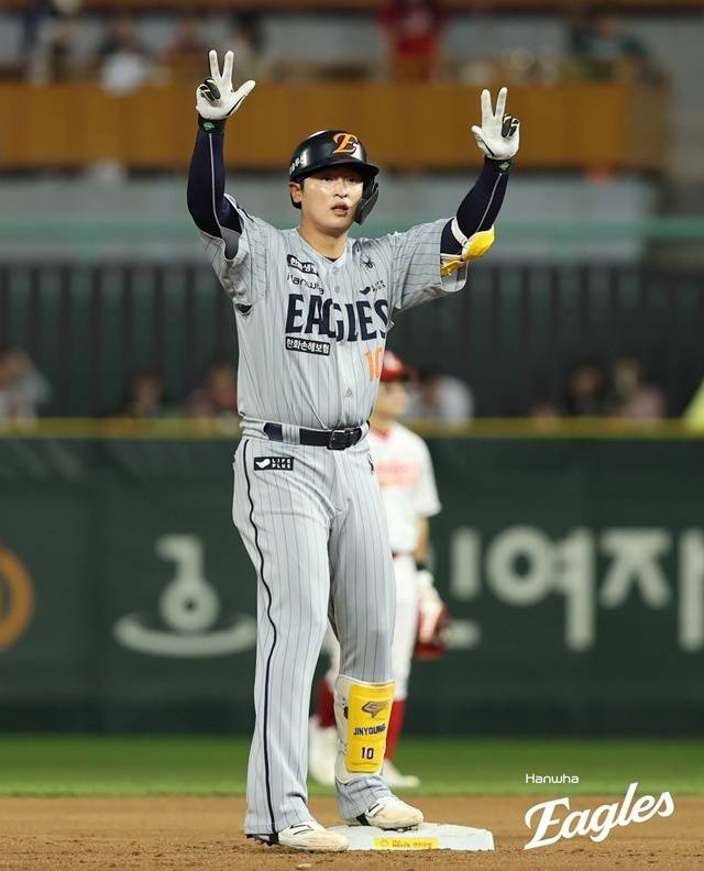 한화 이진영은 20일 울산 NC전에서 적시타를 쳤다. 사진=한화 제공