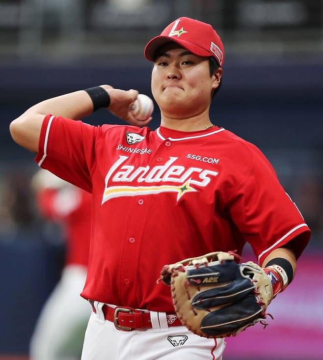 ▲ 다소 부침은 있지만 고명준은 팀 중심 타선을 이끌어나갈 차세대 동력이라는 데 의심의 여지가 없다 ⓒSSG랜더스