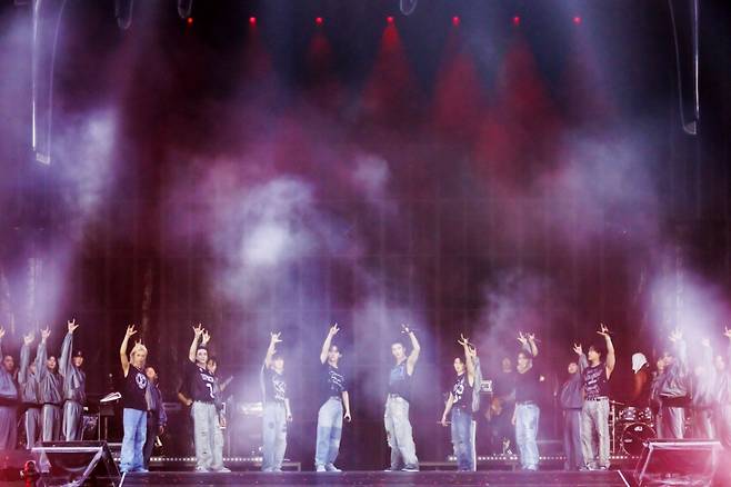4일간 22만 관객! 스트레이 키즈, 日 첫 스타디움 입성 공연 '大성공'