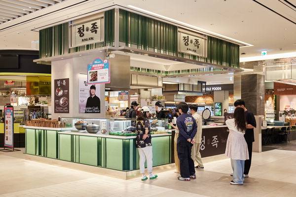 스타필드 수원 바이츠 플레이스에 오픈한 유튜버 정육왕의 신규 족발 전문 브랜드 '정족' 전경. <스타필드 제공>
