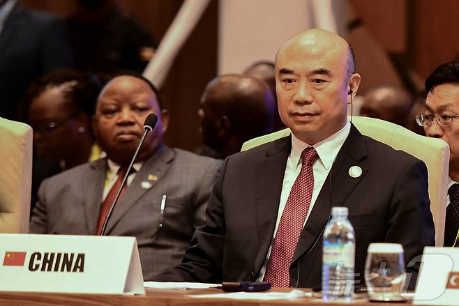 류궈중 중국 국무원 부총리가 지난해 1월 19일 우간다 캄팔라에서 열린 한 국제 회의에 참석하고 있다. 2024.1.19 ⓒ 로이터=뉴스1 ⓒ News1 강민경 기자