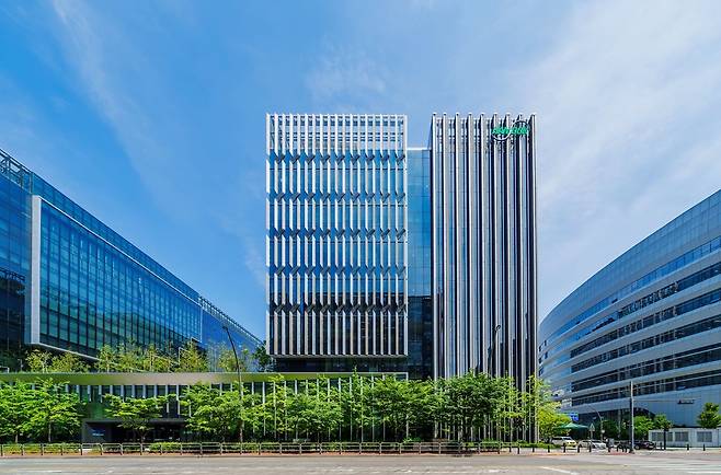 한독은 최근 건강 기능 식품 자회사 한독헬스케어를 출범시켰다. 사진은 한독 전경. /한독 제공