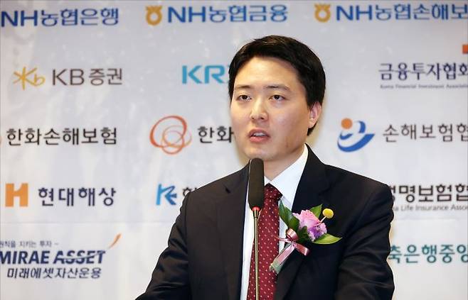 이상목 소액주주 플랫폼 '액트' 대표가 21일 오전 서울 여의도 CCMM빌딩 컨벤션홀에서 '글로벌 경쟁력 강화를 위한 법제 및 금융 혁신 전략'을 주제로 열린 2025 글로벌 금융비전 포럼에서 주제토론을 하고 있다. ⓒ데일리안 홍금표 기자