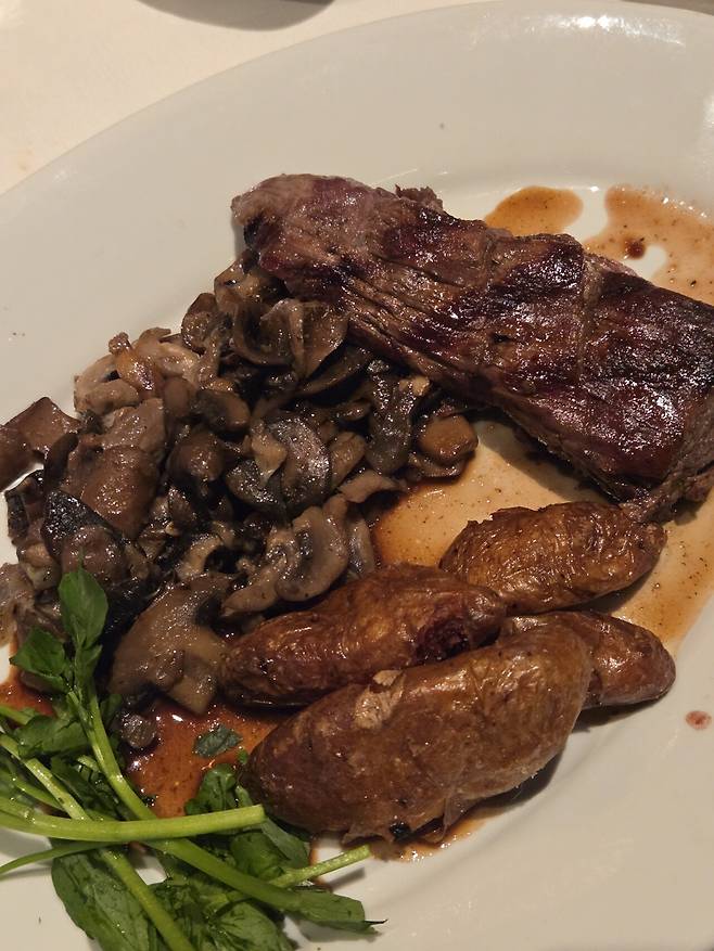 20250516_123652.jpg 뉴욕에서 한달간 먹은것들