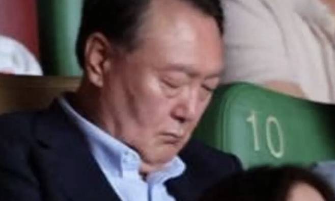 온라인 커뮤니티 갈무리