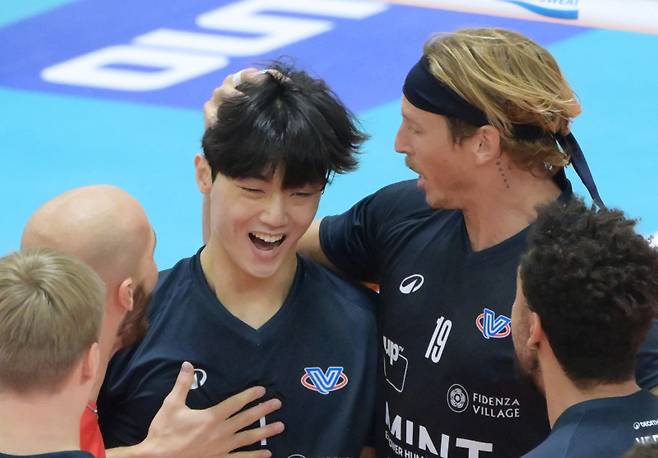 지난해 9월 수원에서 열린 2024 글로벌 슈퍼매치에 베로 발리 몬차 소속으로 출전한 이우진.&nbsp;사진=KOVO