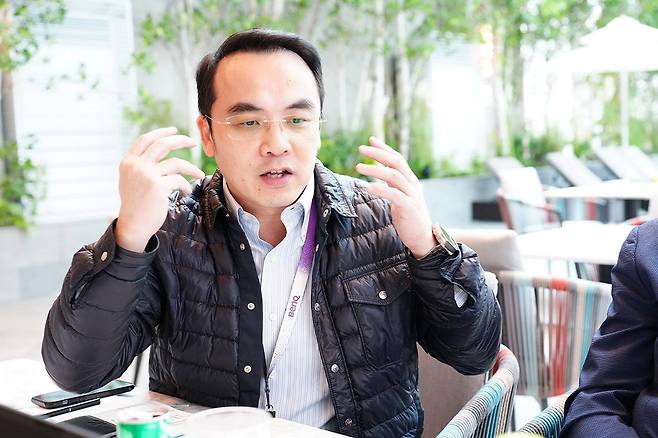 제프리 량 벤큐 아시아태평양 사장은 모니터 조명 시장이 지속 성장할 것이라 내다봤다 / 출처=IT동아