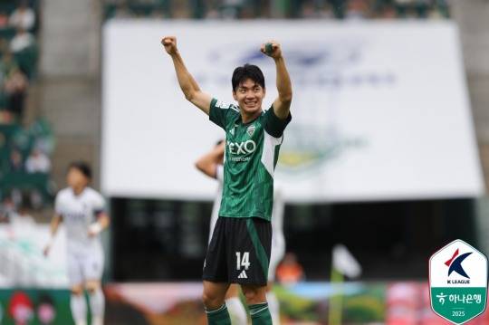 골 세리머니 하는 전북 전진우. 사진[연합뉴스]