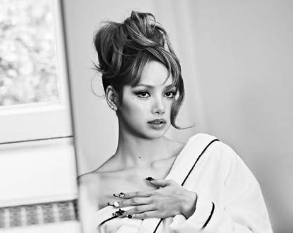 그룹 블랙핑크 멤버 리사가 프레데릭 아르노와 이탈리아에서 포착됐다. /사진=리사 인스타그램