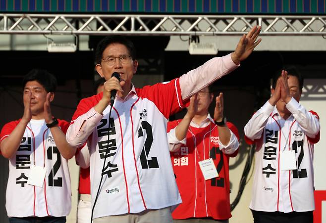 김문수 국민의힘 대선 후보가 21일 한미동맹 강화 의지를 내비쳤다. 사진은 전날 경기 스타필드 하남에서 유세하는 김 후보. /사진=뉴시스