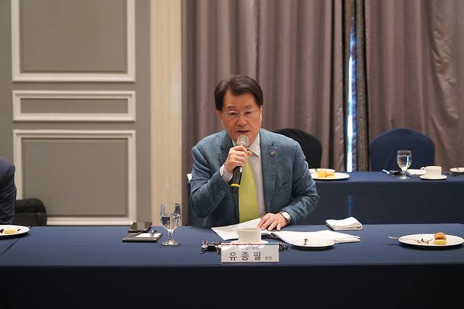 유종필 창업진흥원장이 21일 가진 취임 첫 기자간담회에서 발언하고 있다. [창업진흥원 제공]