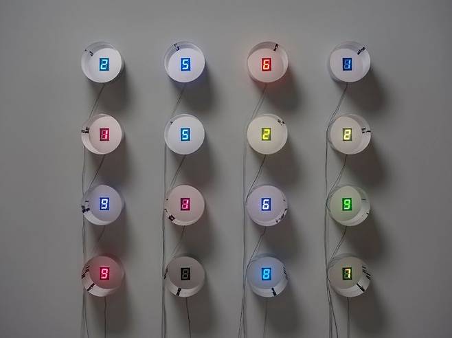 Tatsuo Miyajima_2024_Hundred Changes in Life - no.4_Courtesy of the Artist and Gallery Baton *재판매 및 DB 금지