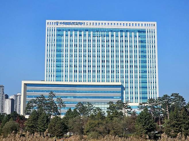 [수원=뉴시스] 수원법원청사 전경. (사진=뉴시스DB) photo@newsis.com *재판매 및 DB 금지